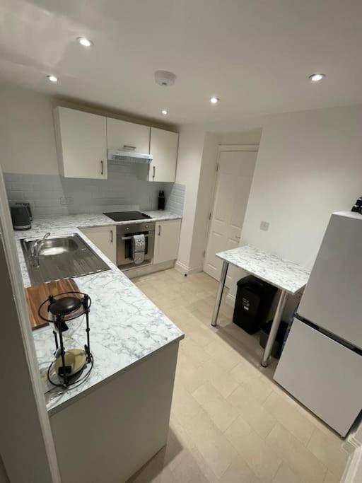 Lovely 1 Bedroom Apartment - Maida Vale לונדון מראה חיצוני תמונה